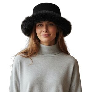 Everitt faux fur fleece hat